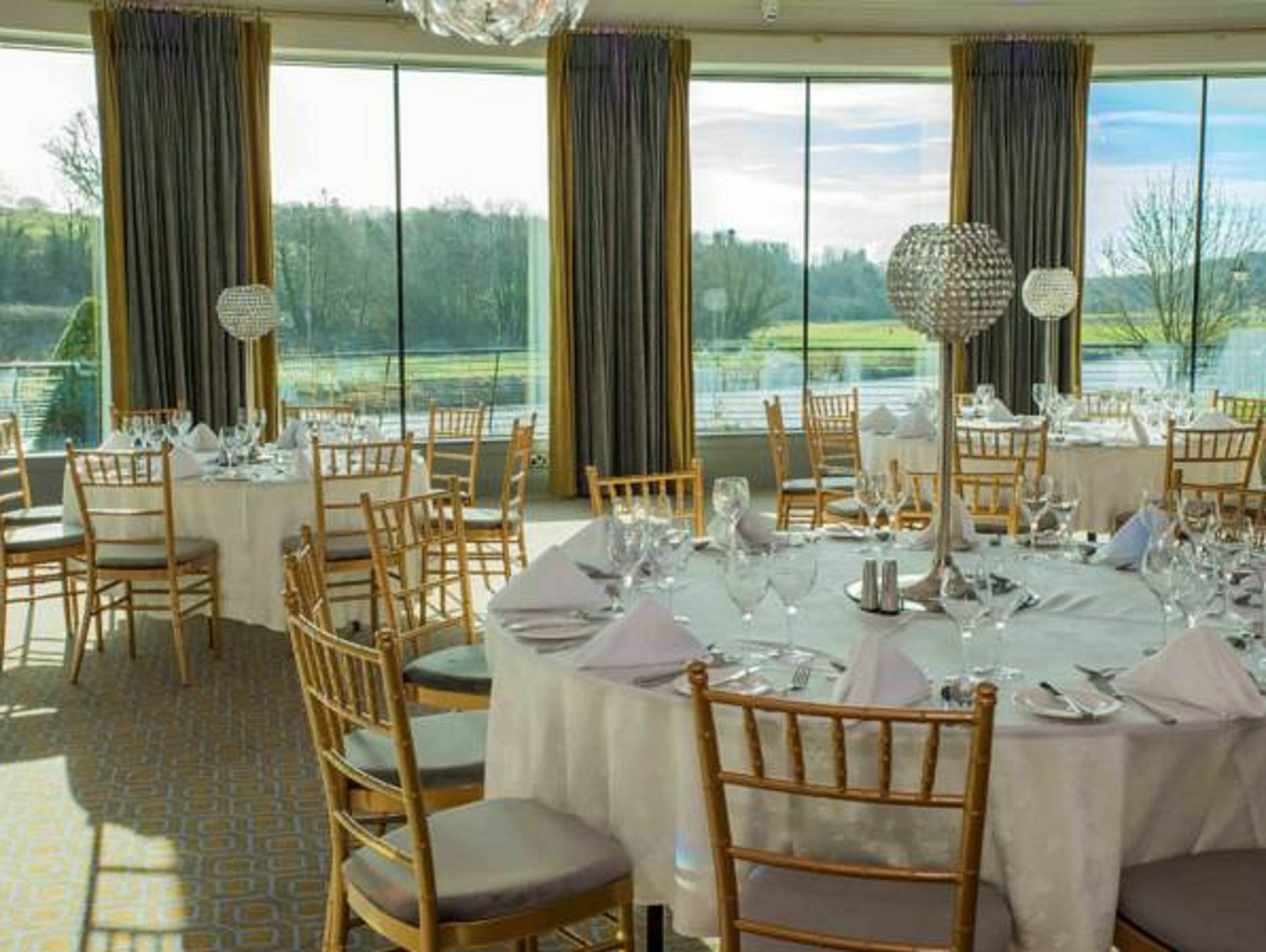 The Riverside Park Hotel Enniscorthy Exterior photo
